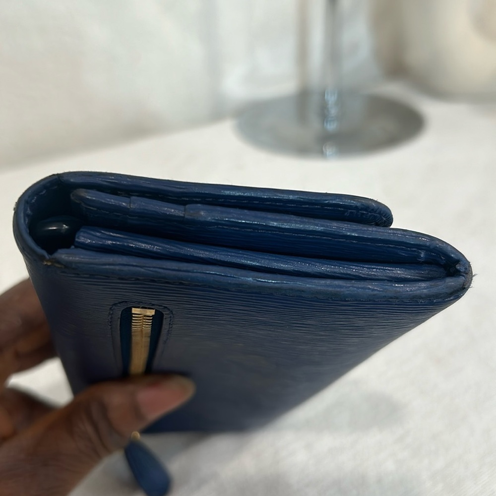 Authentic PRADA MILANO blue long wallet with COA - Picture 5 of 17